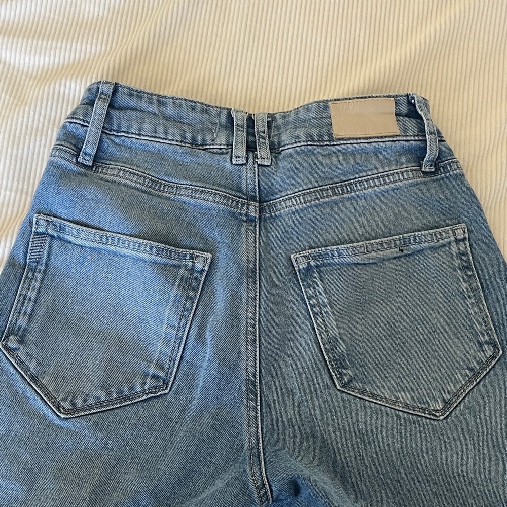 PAIGE Anessa High Rise Wide Leg Ankle Jeans - Picture 4 of 5